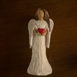 Angel with a heart ceramic